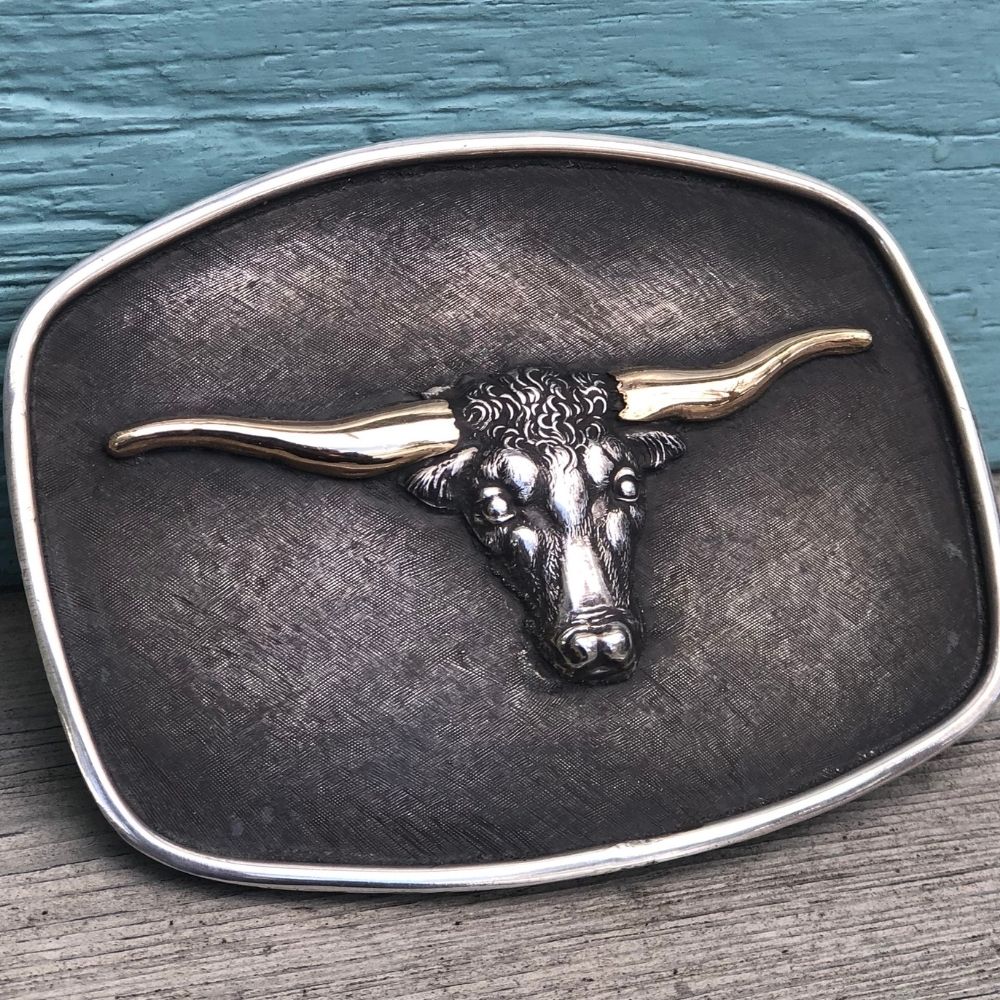 SUNSET TRAILS CROSSHATCH COLT BUCKLE W/ 14KH BULL