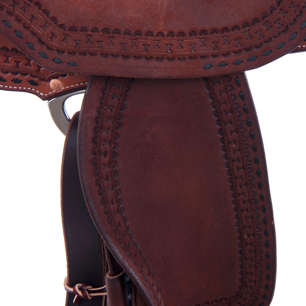 Barrel Saddle – Chestnut Smoothout/Roughout, Round Skirt, San Carlos Border, Black Suede Inlay