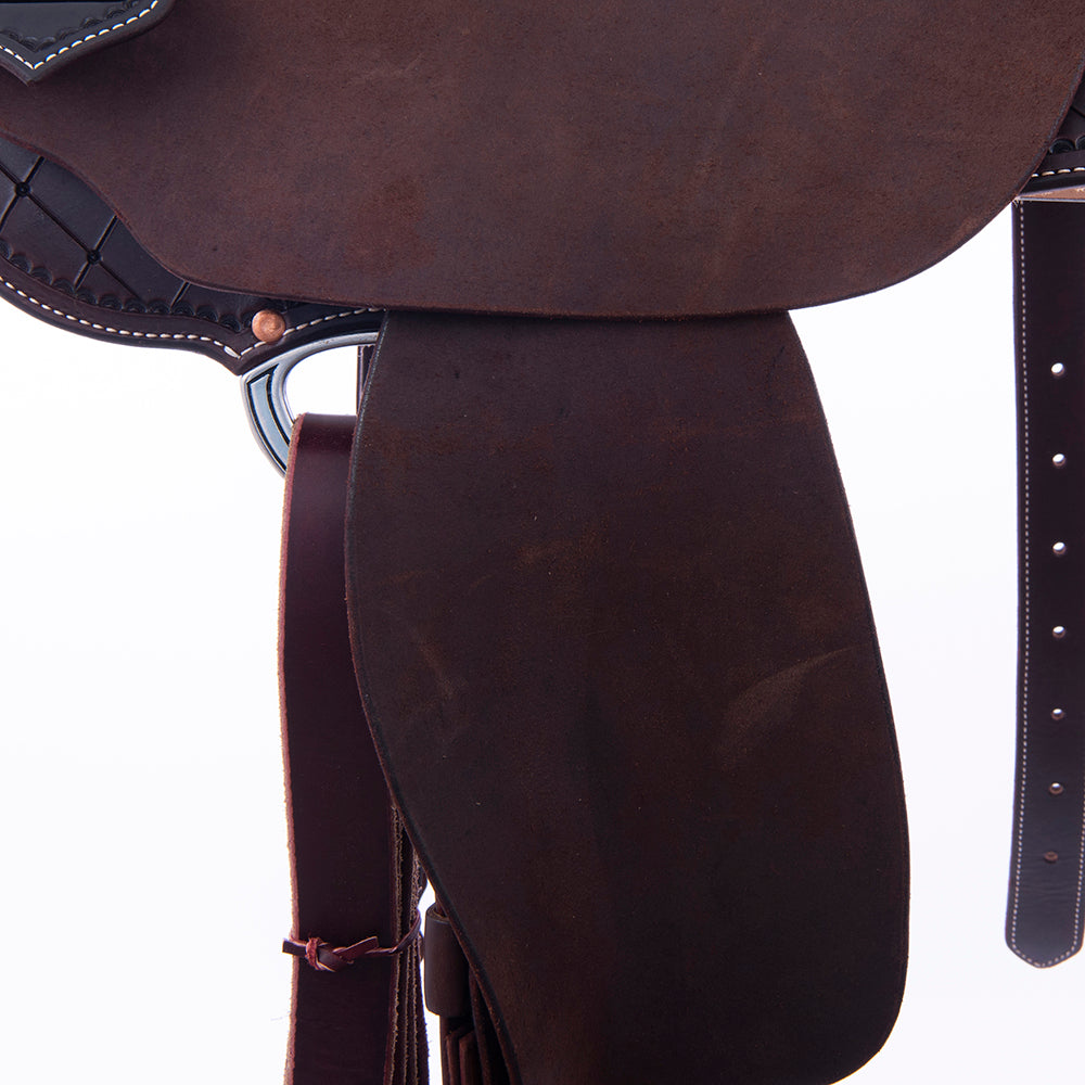 Barrel Saddle – Chocolate Leather, Smooth/Roughout, Round Skirt, 1/2 Quilt Tooling