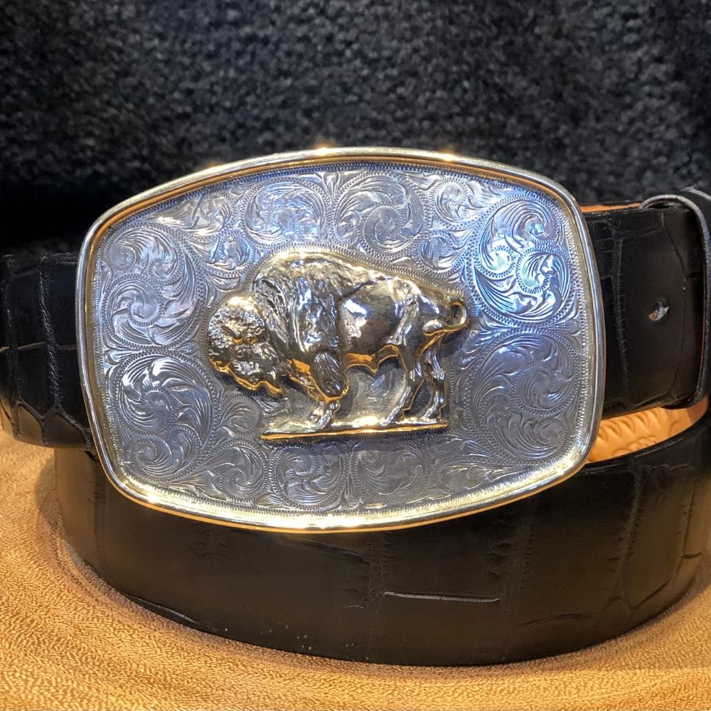 ENGRAVED COLT BUCKLE W/ 14K BISON